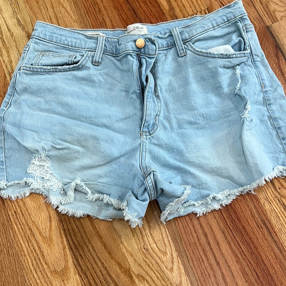Universal Thread size 12 jean shorts